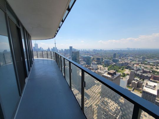 For Lease - 11 Wellesley Street Unit# 5705, Toronto, Ontario - Photo 1