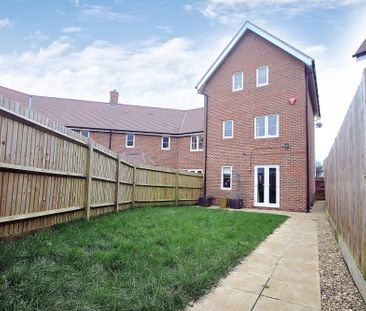 Ashengate Way, Five Ash Down, TN22 - Photo 1