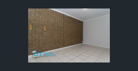 4 bedroom home - Photo 2