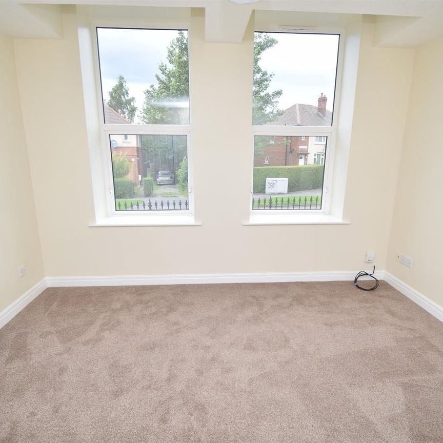 The Gables, Park Lodge Lane - Photo 1