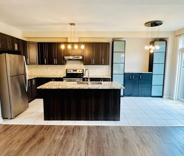 For Lease - 621 Lauraleaf Crescent, Barrhaven, Ontario - Photo 5