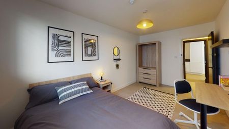 5 bedroom flat to rent - Photo 2
