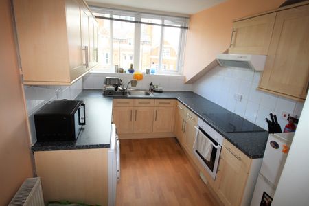 1 Bed Flat, Claremont Villas, LS2 - Photo 4
