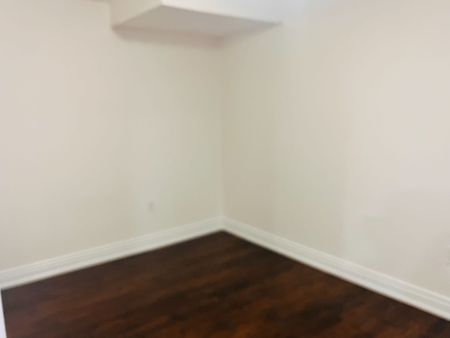 For Lease - 5151 Nestling Grove, Mississauga, Ontario - Photo 3