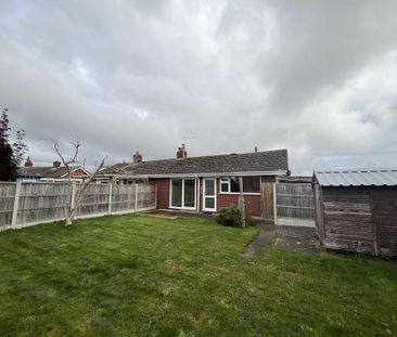 2 bedroom semi-detached bungalow to rent - Photo 4