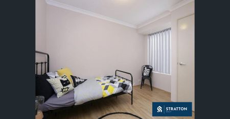 Spacious Family Living in the Heart of Canning Vale - Photo 2