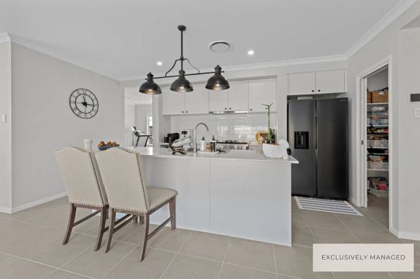 “Luxury Near New Home, with Ducted Air-Con” - Photo 1