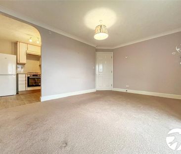 2 bedroom maisonette to rent - Photo 2