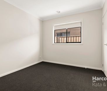 14 Mimosa Drive, Beveridge, Vic 3753 - Photo 2