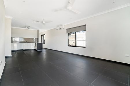 2/3 George Street, Johnston, NT 0832 - Photo 4