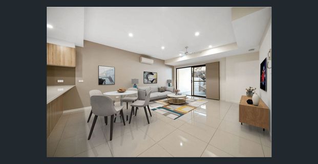 Modern Ground Floor Unit in Prime Location - Photo 1