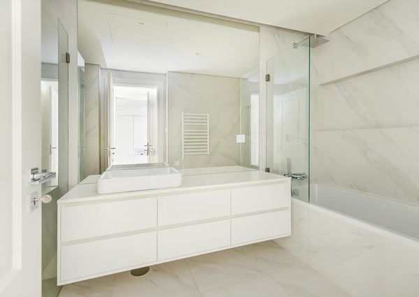 1 Bedroom Apartment with swimming pool, Janelas Verdes, Lisboa