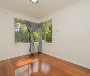 A family-focused lifestyle Zoned in Box Hill High School - Photo 1