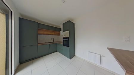 Location Maison 4 pièces 112m² POITIERS 86000 - Photo 4