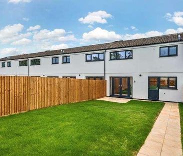 Stanmore Crescent, Carterton, OX18 - Photo 2