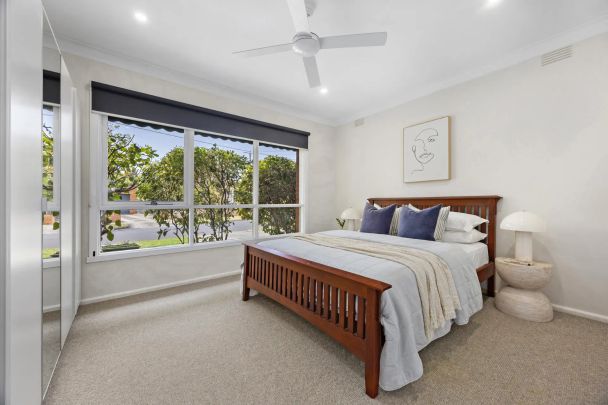 A Bright Beachside Sanctuary with Inspired Outdoor Living - Photo 1