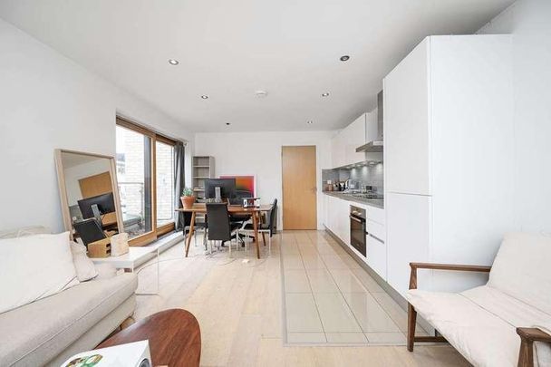 Paragon Road, Hackney, E9 - Photo 1