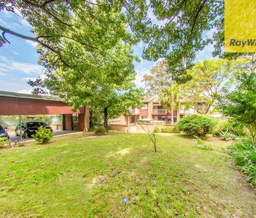 2 Bedroom Townhouse Situated in a Quiet Location - Photo 6