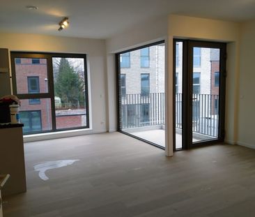 Appartement te huur - Photo 1