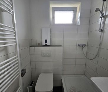 2-Zimmer plus Wohnküche mit saniertem Bad, zum selber renovieren - Photo 5