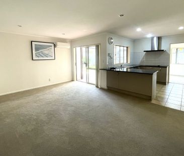 4 Bedroom in East Tamaki - Photo 2