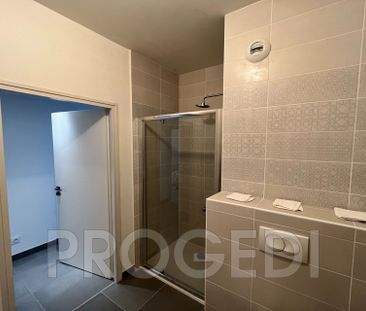 Location Appartement 2 pièces 50m² BEAUSOLEIL 06240 - Photo 3