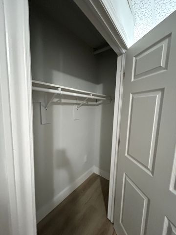 For Lease - 312 Douglas Avenue Unit# 104, Toronto, Ontario - Photo 5