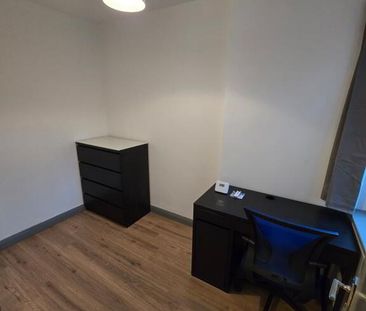 25 Empire Parade, Donegall Road, Belfast, BT12 6GN - Photo 4