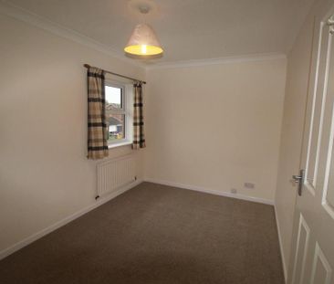 2 bedroom semi-detached house to rent - Photo 4