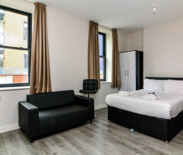 Studio Flat, Manilla Street, E14 - Photo 3