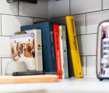 6 bedroom terraced house to rent - Photo 4