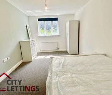 2 bedroom ground floor flat to rent - Photo 5