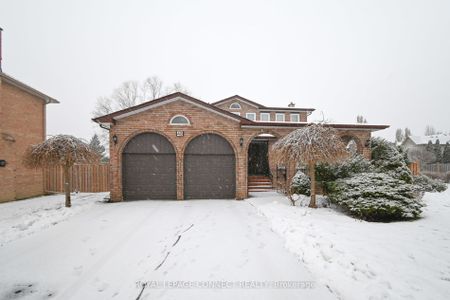 Detached Home For Lease | E8021744 - Photo 3