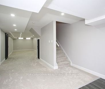 For Lease - 255 Shaftsbury Avenue Unit# 27, Richmond Hill, Ontario - Photo 2