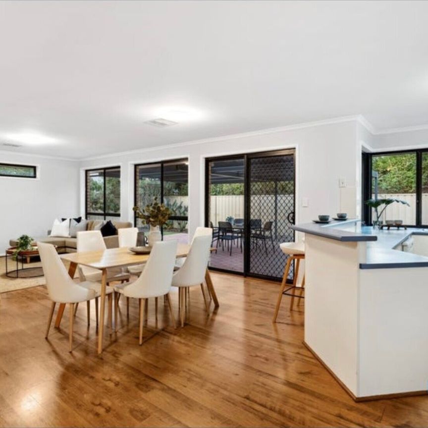 Aldinga Beach - Photo 1