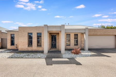 Home For Rent - Photo 2