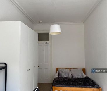 5 bedroom flat to rent - Photo 3