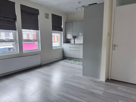 1 bedroom maisonette to rent - Photo 2