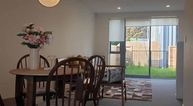 Near New 2 Bedrooms Fully Furnished Townhouse - Photo 1