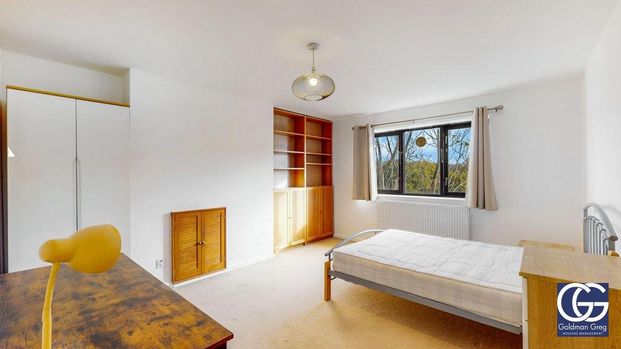 3 bedroom apartment to rent - Photo 1