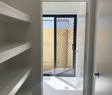 MODERN 4-BEDROOM FAMILY HOME, AVAILABLE AND READY FOR YOUR FAMILY NOW! - Photo 1