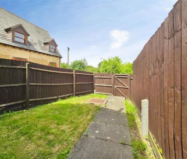 2 Bedroom House to Rent in East Street, Stanwick, Northants, NN9 - Photo 6