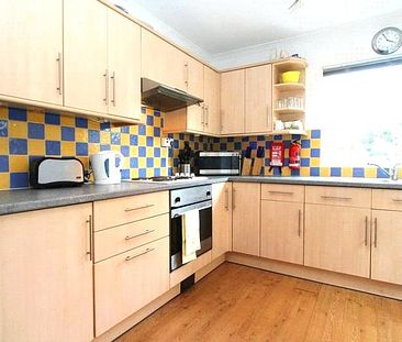 Double Room with Parking & Garden- SE8 - Photo 2