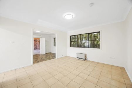 Well-Appointed and Spacious Family Home - Photo 5