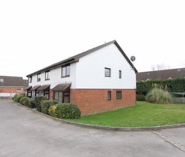 Tudor Court, Old Station Way, Godalming, Surrey, GU7 - Photo 3