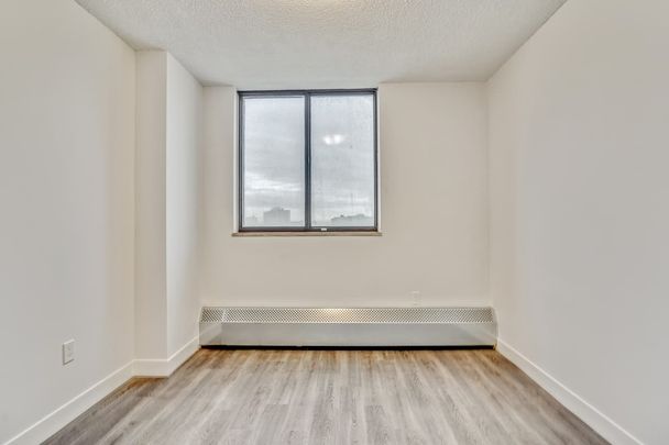 San Romanoway Apartments - Photo 1