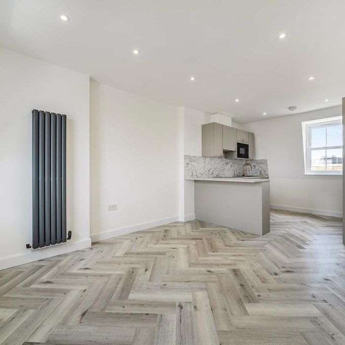 2 bedroom flat to rent - Photo 1