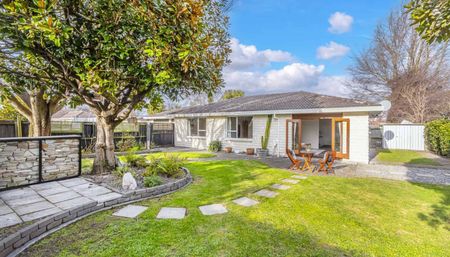 Peaceful Retreat in a Private Setting - Photo 4