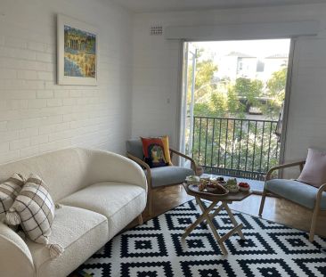 Light, bright and beautiful. - Photo 6