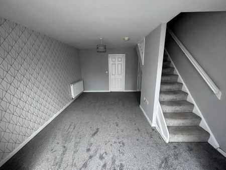 2 bedroom terraced house to rent - Photo 4